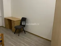 Pronájem bytu 1+kk, Praha - Kobylisy, Zenklova, 15 m2