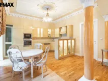 Prodej bytu 2+kk, Karlovy Vary, Mariánskolázeňská, 63 m2