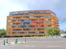 Pronájem bytu 1+kk, Praha - Vysočany, Skloněná, 51 m2