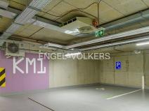 Pronájem garážového stání, Praha - Smíchov, Grafická, 20 m2