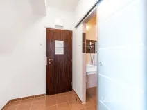 Pronájem bytu 1+kk, Praha - Suchdol, Suchdolské náměstí, 18 m2