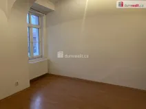 Pronájem bytu 1+kk, Praha - Kobylisy, Zenklova, 19 m2
