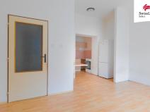 Prodej bytu 1+kk, Úpice, Spojenců, 31 m2