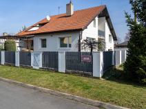 Prodej rodinného domu, Veltrusy, Družstevní, 270 m2