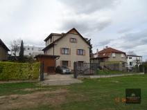 Prodej rodinného domu, Lety, Karlštejnská, 250 m2