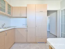 Pronájem bytu 1+1, Hradec Králové - Nový Hradec Králové, třída Edvarda Beneše, 41 m2