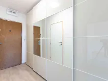 Pronájem bytu 2+kk, Praha - Kobylisy, Mirovická, 39 m2