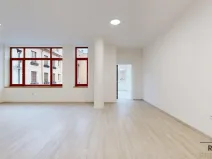 Prodej bytu 2+kk, Třebíč - Vnitřní Město, Karlovo nám., 80 m2