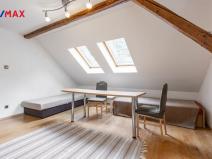 Prodej vícegeneračního domu, Dalovice, 278 m2