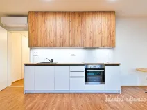 Pronájem bytu 1+kk, Brno, Bratislavská, 33 m2