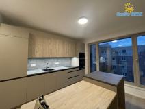 Pronájem bytu 2+kk, Praha - Žižkov, Basilejské náměstí, 67 m2