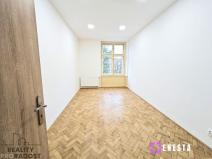 Pronájem bytu 2+1, Praha - Nusle, náměstí Generála Kutlvašra, 54 m2