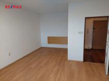 Pronájem bytu 1+kk, Praha - Strašnice, V Rybníčkách, 35 m2