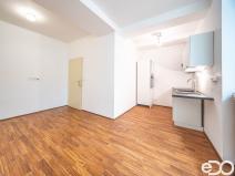 Prodej komerční nemovitosti, Poděbrady, Tyršova, 56 m2