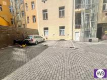 Prodej garážového stání, Praha - Žižkov, Bořivojova, 60 m2