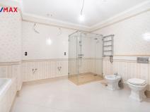 Prodej bytu 4+kk, Karlovy Vary, Svahová, 392 m2