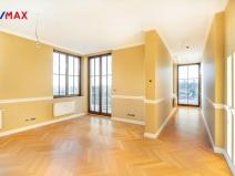 Prodej bytu 4+kk, Karlovy Vary, Svahová, 392 m2