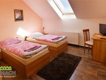 Pronájem bytu 1+kk, Staré Město, Velehradská, 20 m2