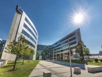 Pronájem kanceláře, Praha - Nusle, Na hřebenech II, 650 m2