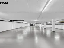 Prodej garážového stání, Hradec Králové - Pražské Předměstí, Gočárova třída, 13 m2