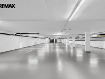 Prodej garážového stání, Hradec Králové - Pražské Předměstí, Gočárova třída, 13 m2