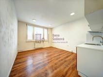 Pronájem bytu 1+kk, Jindřichův Hradec, sídliště U Nádraží, 25 m2