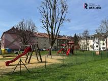 Prodej bytu 2+kk, Karlovy Vary - Dvory, K. Kučery, 79 m2