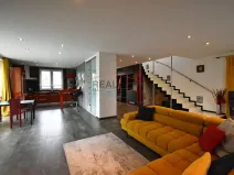 Prodej rodinného domu, Vodochody, Na Homolkách, 170 m2