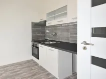 Pronájem bytu 1+1, Chomutov, Jirkovská, 35 m2