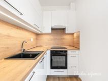 Pronájem bytu 2+kk, Praha - Sobín, Želetická, 45 m2