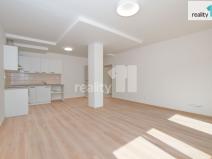 Pronájem bytu 2+kk, Liberec - Liberec II-Nové Město, Papírová, 68 m2