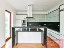 Pronájem rodinného domu, Praha - Jinonice, Vacínovská, 360 m2
