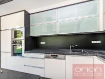 Pronájem rodinného domu, Praha - Jinonice, Vacínovská, 360 m2