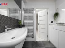 Prodej bytu 3+kk, Karlovy Vary - Drahovice, Zbrojnická, 91 m2