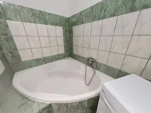 Prodej bytu 3+1, Brniště - Luhov, 79 m2