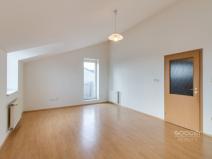 Pronájem bytu 2+kk, Praha - Vinoř, Velkoosecká, 45 m2
