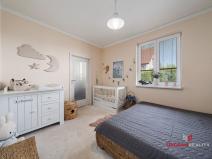 Prodej rodinného domu, Sezemice - Velké Koloděje, 220 m2