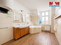 Prodej bytu 4+1, Karlovy Vary, Varšavská, 104 m2