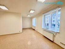 Pronájem kanceláře, Karlovy Vary, Závodu míru, 40 m2