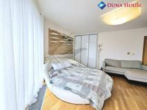 Prodej bytu 1+kk, Praha - Žižkov, Ke kapslovně, 64 m2