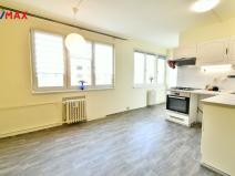 Pronájem bytu 2+kk, Hradec Králové - Pražské Předměstí, V Koutech, 44 m2