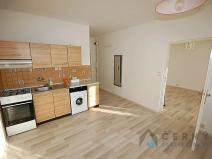 Pronájem bytu 2+kk, Liberec, Na Perštýně, 37 m2