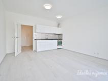 Pronájem bytu 1+kk, Brno, Střední, 32 m2