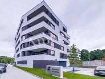 Pronájem bytu 1+kk, Praha - Karlín, U Sluncové, 33 m2