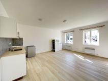 Pronájem bytu 1+kk, Kaplice, Tržní, 30 m2