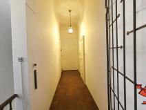 Pronájem bytu 3+1, Praha - Malá Strana, Sněmovní, 85 m2
