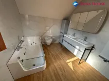 Prodej bytu 3+kk, Zvole, Kolmá, 84 m2