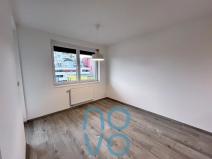 Pronájem bytu 1+kk, Praha - Vysočany, Pod Harfou, 41 m2
