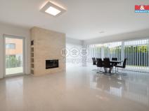 Pronájem rodinného domu, Praha - Černý Most, Bergmanova, 220 m2