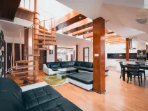 Prodej obchodního prostoru, Sušice, náměstí Svobody, 628 m2